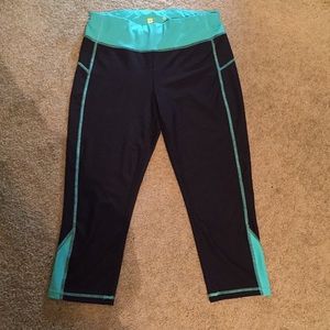 Capri workout leggings